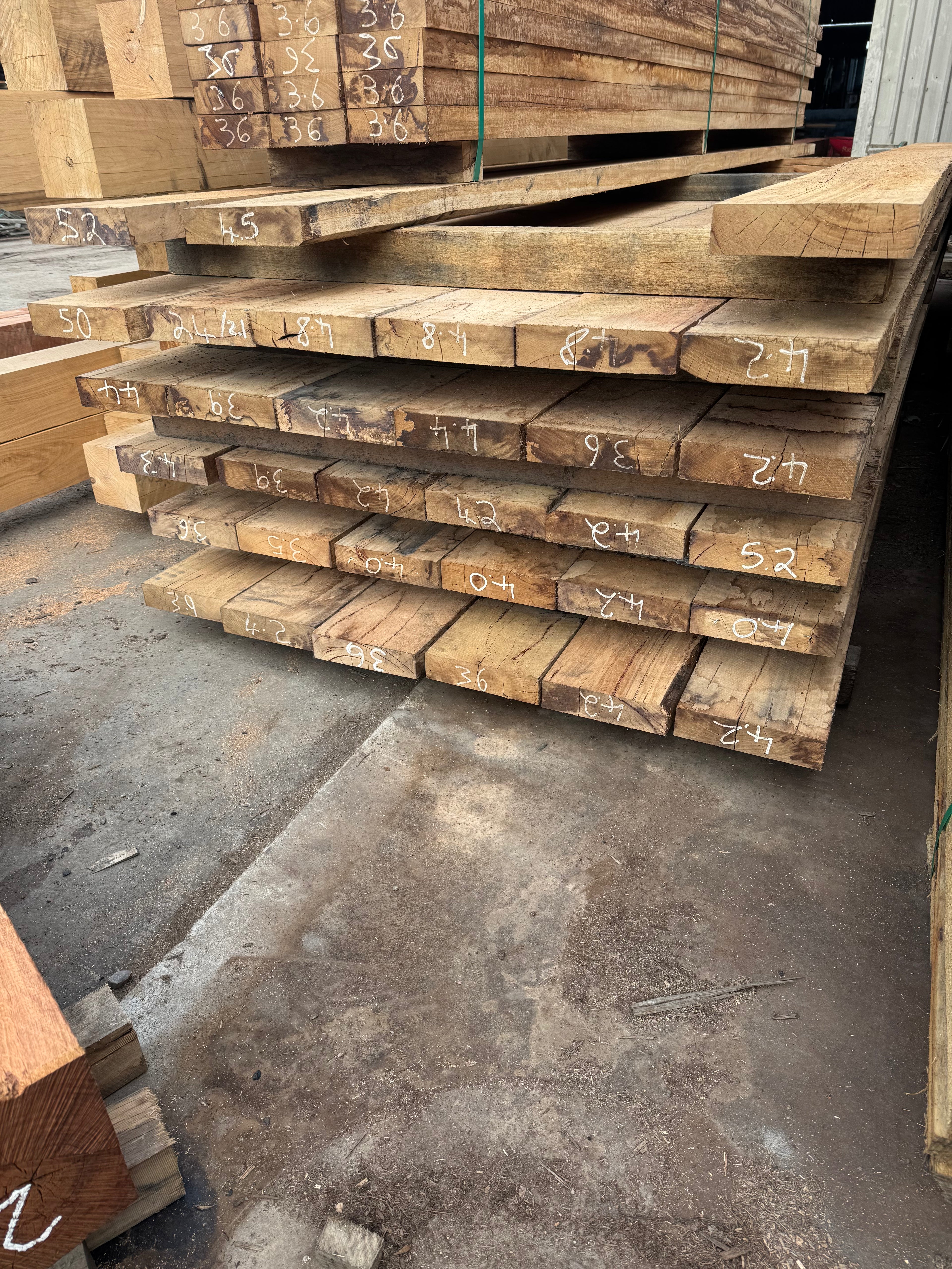 200x50mm Blackbutt Beams - Premium Australian Hardwood